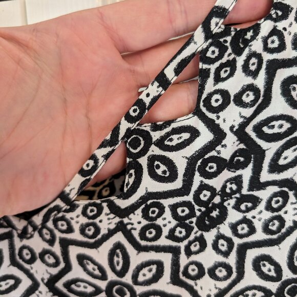 Black & white print dress 16 - Picture 2 of 11